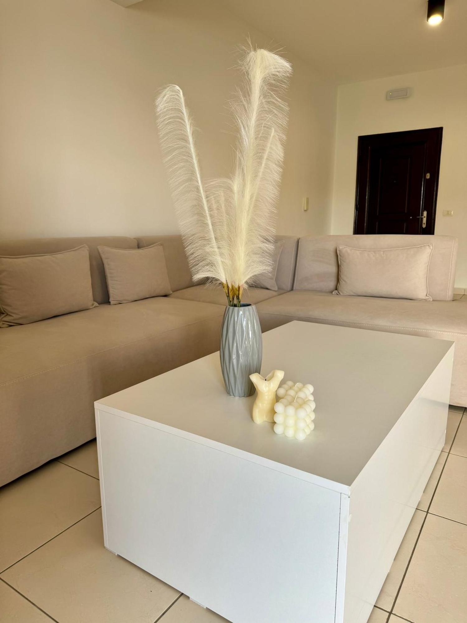 Belaire Luxury Apartment Sarandë Exterior foto